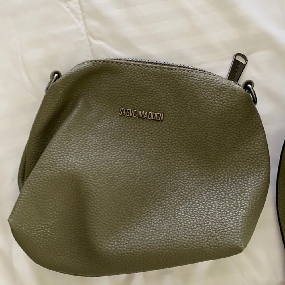 BNWOT- Steve Madden purse.